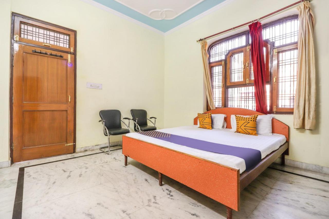 Spot On 70311 Rangoli Palace Hotell Lucknow Exteriör bild